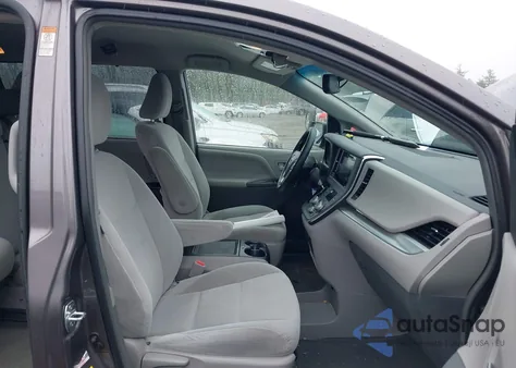 2015 Toyota Sienna Le 8 Passenger из США, поврежденный, VIN 5TDKK3DCXFS530765